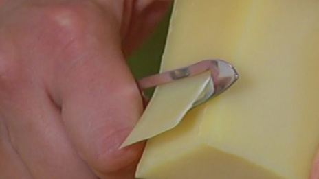 жареные грибы на тостах