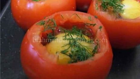 глазунья в помидоре