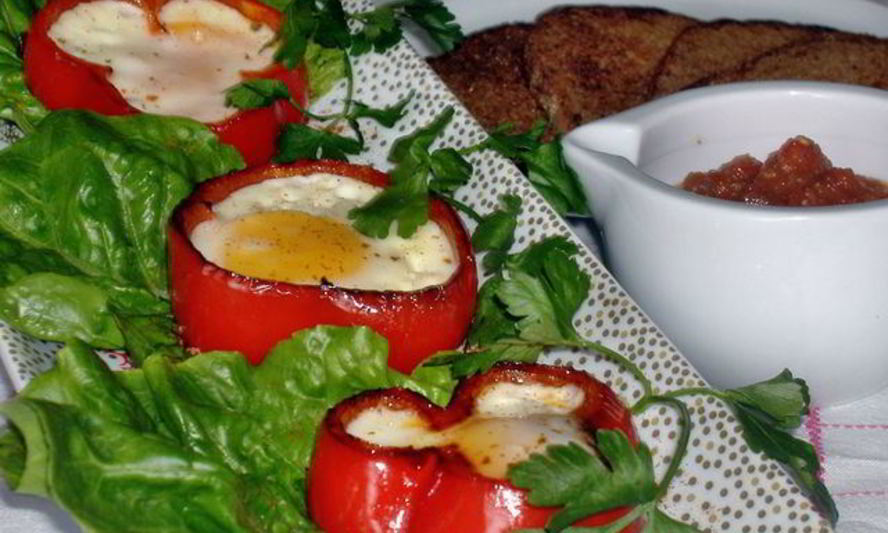 Рецепт яичницы-глазуньи в сладких перцах