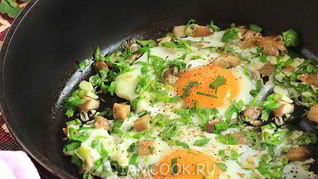 Яичница с грибами