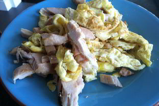 Яичница с курицей