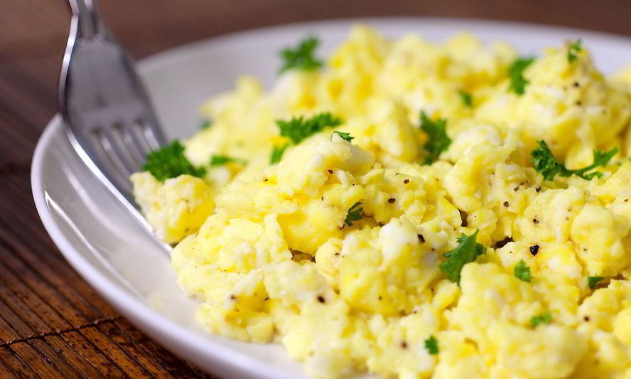 Рецепт яичницы с сыром