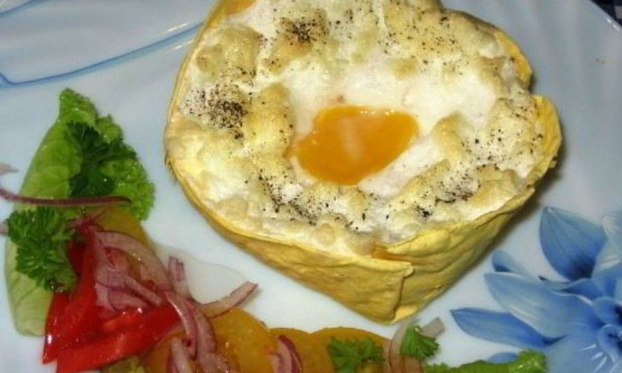 Рецепт яичницы с ветчиной в лаваше