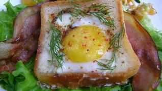 Яичница в хлебе