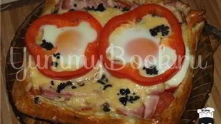 Яичница в слоеном тесте