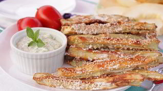 Закуска из баклажанов с нежным соусом