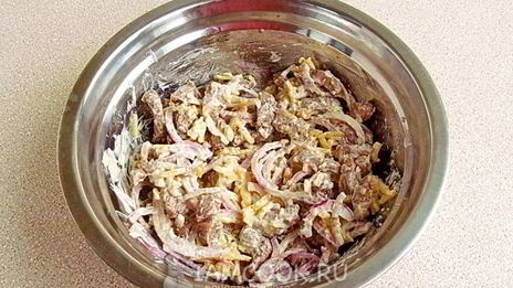 закуска из свинины и сыра