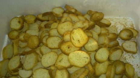 закуска сухари с помидорами