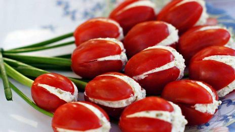 закуска тюльпаны из помидоров