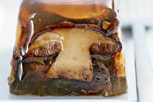 Заливное из белых грибов