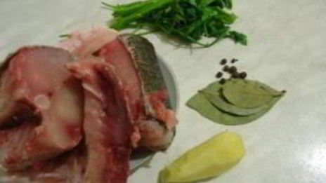 заливное из рыбы и креветок