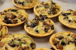 Грибной жульен в тарталетках