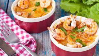 Среднеземноморский жюльен с креветками