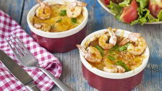 Жульен из морепродуктов с белым вином