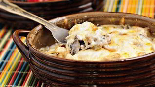 Жульен с куриной грудкой в духовке