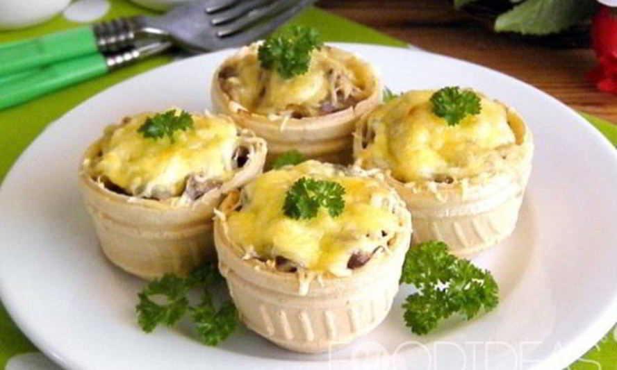 Рецепт жульена в тарталетках с грибами и курицей